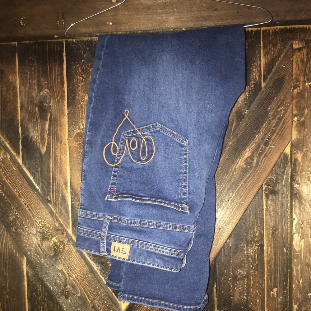 Women’s jeans